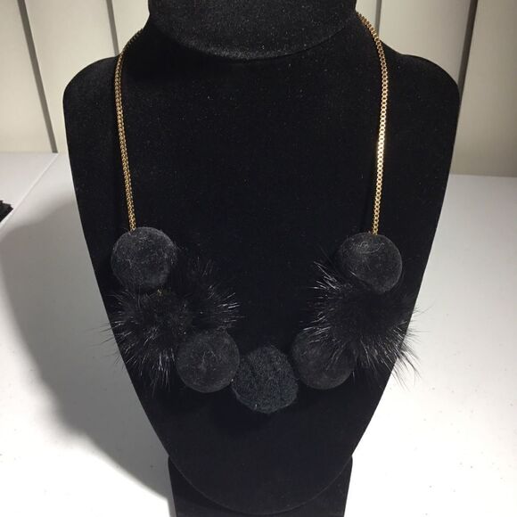 Gold Tone Statement Ball Embellishment Necklace G2 - Picture 3 of 7